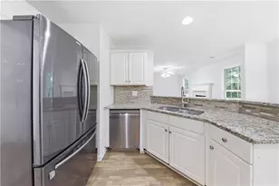 208 Foxdale Ct, Lagrange, GA 30240 - Photo 13