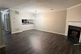 6458 Bedford Ln, Lithonia, GA 30058 - Photo 5