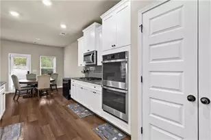 5654 Wyncreek Circle SW, South Fulton, GA 30331 - Photo 13