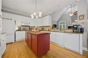 4965 Oakmont Bend Dr, Alpharetta, GA 30004 - Photo 13