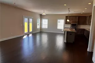 3755 Crestland Ln, Cumming, GA 30028 - Photo 5