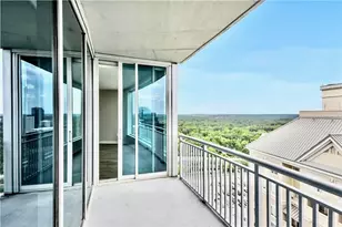 3338 Peachtree Rd NE, Atlanta, GA 30326 - Photo 9