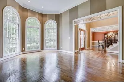 9485 Nesbit Lakes Drive, Alpharetta, GA 30022 - Photo 5