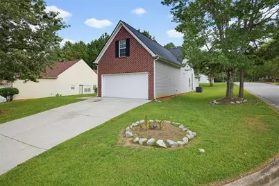 6563 Lake Mill Trace, Lithonia, GA 30038 - Photo 3