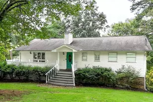 110 Crestmont Dr, Calhoun, GA 30701 - Photo 1