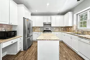 4334 Catamount Dr SW, Lilburn, GA 30047 - Photo 11
