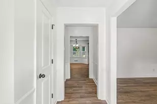 9630 Pine Thicket Way, Roswell, GA 30075 - Photo 5