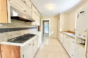 723 Callaway Dr, Forest Park, GA 30297 - Photo 9