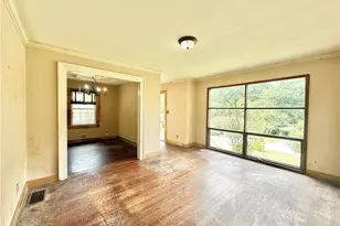 723 Callaway Dr, Forest Park, GA 30297 - Photo 5