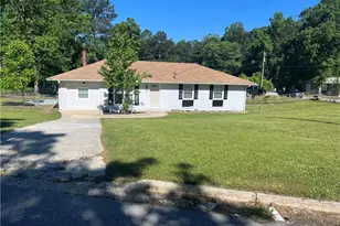 2875 Carriage Ln, Atlanta, GA 30349 - Photo 19