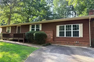 861 Eva Kennedy Rd, Suwanee, GA 30024 - Photo 13