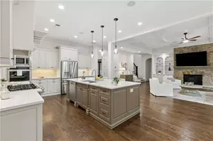 10845 Carrissa Trail, Alpharetta, GA 30022 - Photo 19