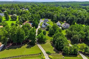 124 Savanna Estates Dr, Canton, GA 30115 - Photo 3