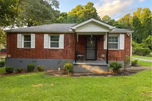 142 Hutton Pl NW, Atlanta, GA 30318 - Photo 1