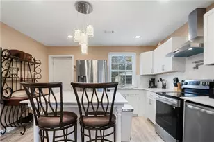 142 Hutton Pl NW, Atlanta, GA 30318 - Photo 3