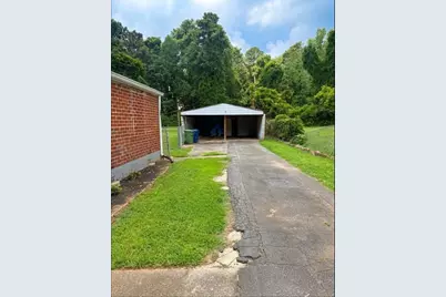 142 Hutton Place NW, Atlanta, GA 30318 - Photo 11