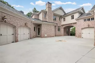 5495 Claire Rose Ln, Sandy Springs, GA 30327 - Photo 9
