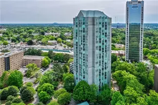 2870 Pharr Ct S, Atlanta, GA 30305 - Photo 13