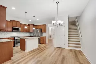 1806 Waters Edge Trail, Roswell, GA 30075 - Photo 11