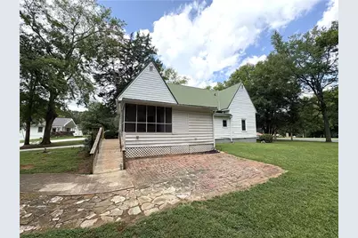 599 Gordon Street, Jefferson, GA 30549 - Photo 3