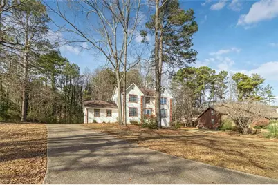 2119 Tudor Castle Way, Decatur, GA 30035 - Photo 3