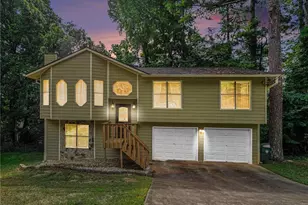 671 Pepperwood Trail, Stone Mountain, GA 30087 - Photo 1