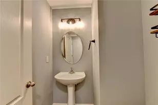 515 Creekshire Cir, Canton, GA 30115 - Photo 19