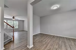 515 Creekshire Cir, Canton, GA 30115 - Photo 5