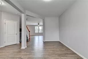 515 Creekshire Cir, Canton, GA 30115 - Photo 7