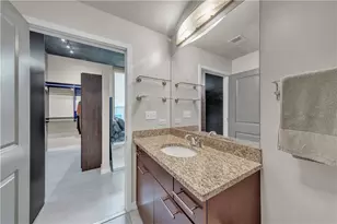 3324 Peachtree Rd NE, Atlanta, GA 30326 - Photo 19