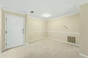 23212 Plantation Dr, Atlanta, GA 30324 - Photo 3