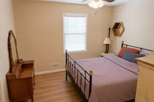 990 Hickory View Ct NW, Marietta, GA 30064 - Photo 13
