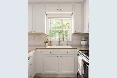 1101 Collier Road NW #R4, Atlanta, GA 30318 - Photo 9