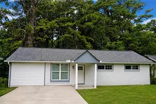 2911 Macon Dr SW, Atlanta, GA 30354 - Photo 1