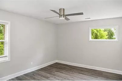2911 Macon Drive SW, Atlanta, GA 30354 - Photo 9