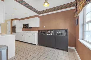 3435 Kingsboro Rd NE, Atlanta, GA 30326 - Photo 13