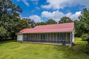 221 Chigger Ridge Rd, Carnesville, GA 30521 - Photo 7