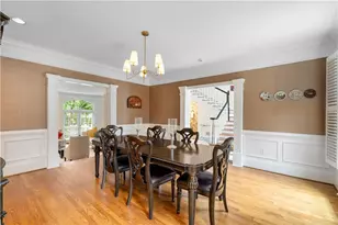 345 W Berwicke Common NE, Atlanta, GA 30342 - Photo 13