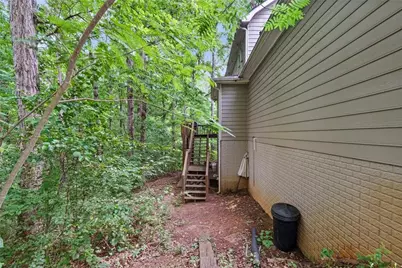 165 Hayes Circle, Rex, GA 30273 - Photo 7