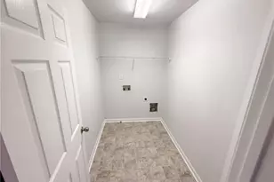 7328 Toccoa Cir, Union City, GA 30291 - Photo 17