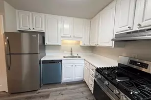 346 Carpenter Dr, Sandy Springs, GA 30328 - Photo 5