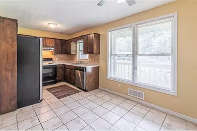 950 Doeskin Drive NW, Conyers, GA 30012 - Photo 11