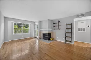 1021 Chastain Park Ct NE, Atlanta, GA 30342 - Photo 3