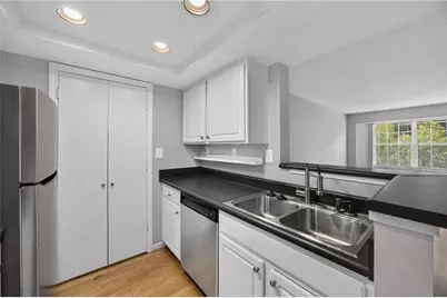 1021 Chastain Park Court NE, Atlanta, GA 30342 - Photo 7