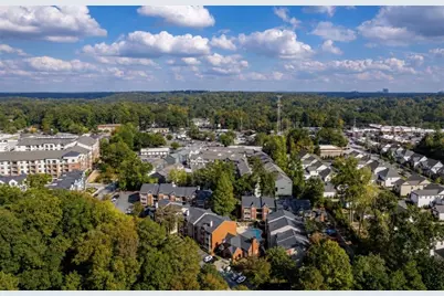 1021 Chastain Park Court NE, Atlanta, GA 30342 - Photo 21