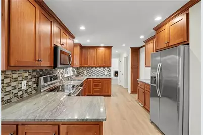 8541 Birch Hollow Drive, Roswell, GA 30076 - Photo 9