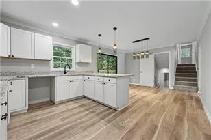 6200 Auburn Dr, Riverdale, GA 30296 - Photo 9