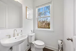 6529 Beacon Dr, Sandy Springs, GA 30328 - Photo 19
