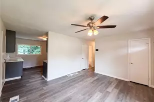 6970 Mary Ct, Riverdale, GA 30274 - Photo 7