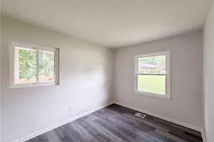 6970 Mary Ct, Riverdale, GA 30274 - Photo 11